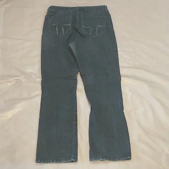 NYDJ dark wash bootcut blingy back pockets - Picture 2 of 13